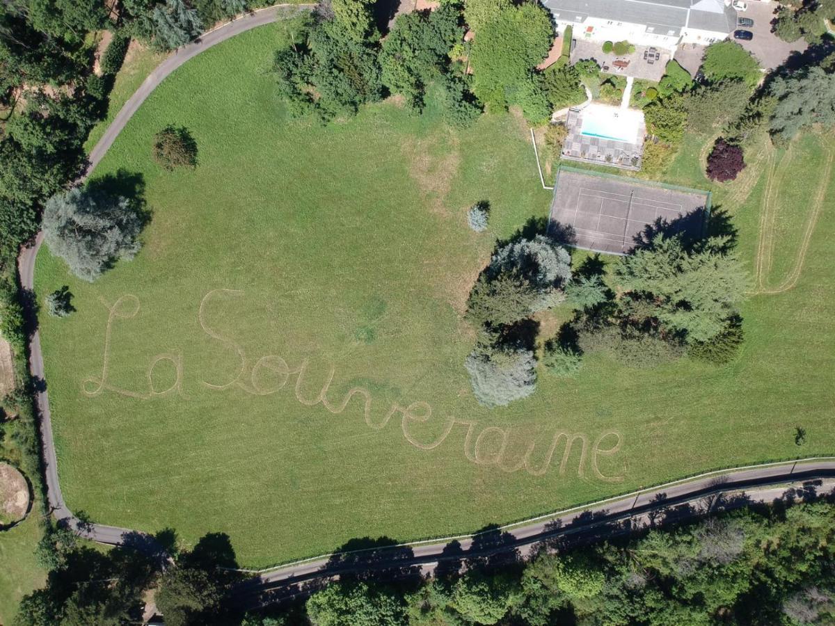 La Souveraine Saint-Genis-Laval Exterior photo